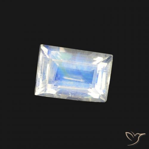 Pierre de lune arc-en-ciel Blanc bleuâtre naturelle Baquette, 0.57 ct, Transparent