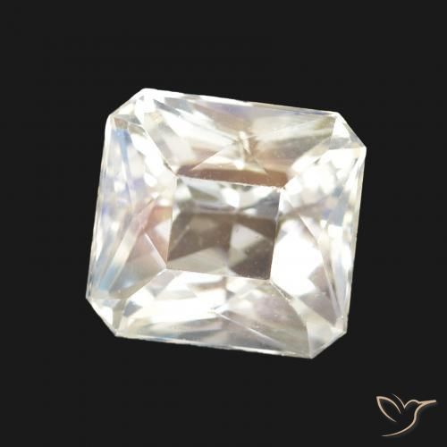 Pierre de lune arc-en-ciel Blanc bleuâtre naturelle Octogone / coupe Émeraude, 1.99 ct, VVS