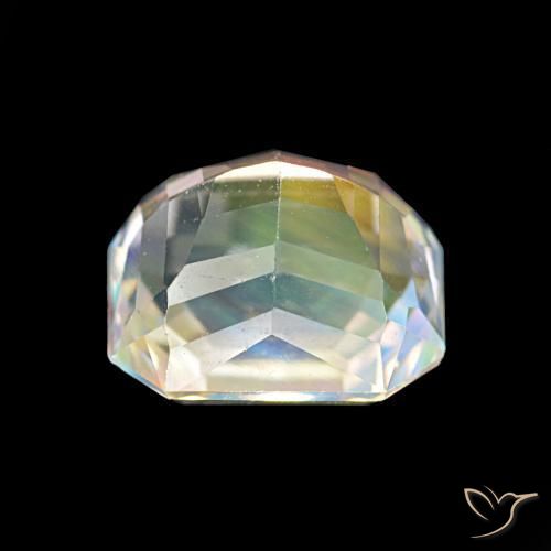 Pierre de lune arc-en-ciel Blanc multicolore naturelle Octogone / coupe Émeraude, 2.55 ct, VVS