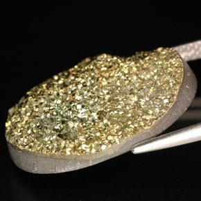 Pyrite arc-en-ciel multicolore naturelle coupe ovale, 10,27 ct, opaque