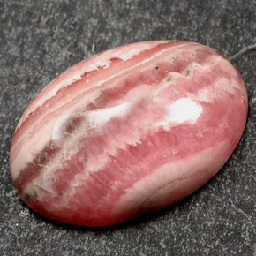 Rhodochrosite Multicolore naturelle Coupe ovale, 4.36 ct, Opaque