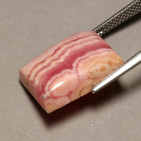 Rhodochrosite rose naturelle baguette, 16,08 ct, opaque