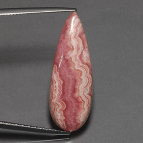Rhodochrosite rose naturelle en forme de poire, 17,05 ct, opaque