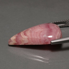 Rhodochrosite rose naturelle en forme de poire, 15,55 ct, opaque