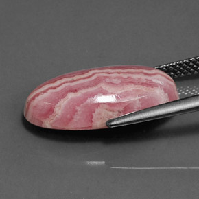 Rhodochrosite multicolore naturelle coupe ovale, 9,70 ct, opaque