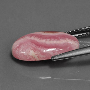 Rhodochrosite Multicolore naturelle Coupe ovale, 4.19 ct, Opaque