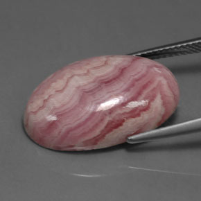 Rhodochrosite rose naturelle coupe ovale, 17,47 ct, opaque