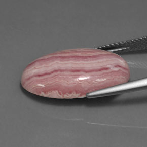 Rhodochrosite rose naturelle coupe ovale, 12,78 ct, opaque