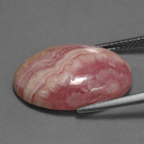Rhodochrosite rose naturelle coupe ovale, 16,89 ct, opaque