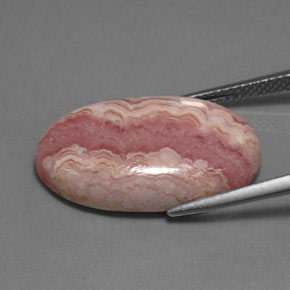 Rhodochrosite rose naturelle coupe ovale, 17,68 ct, opaque