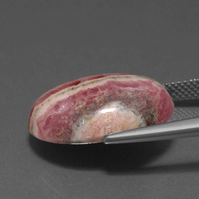 Rhodochrosite Multicolore naturelle Coupe ovale, 17.79 ct, Opaque