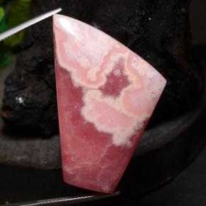 Rhodochrosite multicolore naturelle forme fantaisie, 116,82 ct, translucide