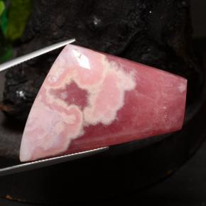 Rhodochrosite multicolore naturelle forme fantaisie, 116,82 ct, translucide