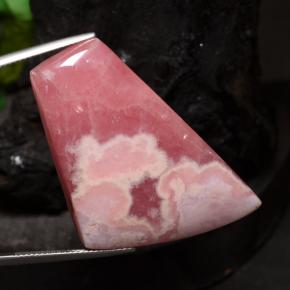 Rhodochrosite multicolore naturelle forme fantaisie, 116,82 ct, translucide