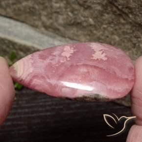 Rhodochrosite Multicolore naturelle En forme de poire, 66.82 ct, Opaque