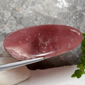 Rhodochrosite multicolore naturelle forme fantaisie, 72,82 ct, translucide