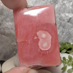 Rhodochrosite multicolore naturelle baguette, 85,10 ct, translucide