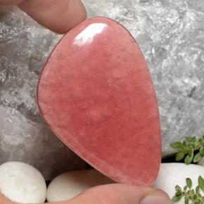 Rhodochrosite Multicolore naturelle Forme fantaisie, 154.30 ct, Translucide