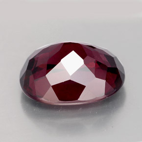Grenat rhodolite rouge naturelle coupe ovale, 8,35 ct, VS