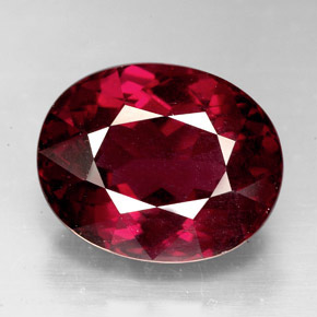 Grenat Rhodolite Rouge-violet naturelle Coupe ovale, 10.41 ct, VS