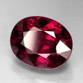 Grenat Rhodolite Rouge-violet naturelle Coupe ovale, 10.41 ct, VS