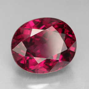 Grenat rhodolite rouge naturelle coupe ovale, 9,82 ct, VS