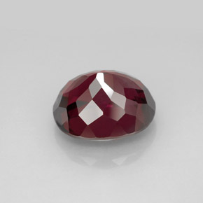 Grenat rhodolite rouge naturelle coupe ovale, 6,85 ct, VS
