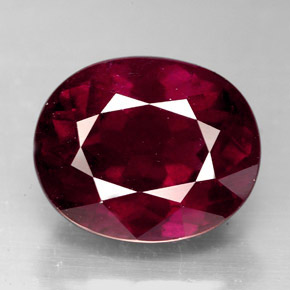 Grenat rhodolite rouge naturelle coupe ovale, 8,36 ct, VS