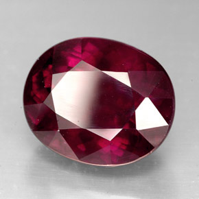 Grenat rhodolite rouge naturelle coupe ovale, 8,36 ct, VS