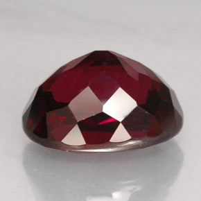 Grenat rhodolite rouge naturelle coupe ovale, 9,79 ct, VS-SI