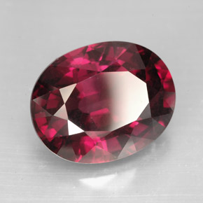 Grenat rhodolite rouge naturelle coupe ovale, 13,49 ct, VS