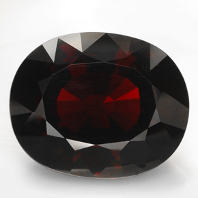 Grenat rhodolite rouge naturelle coupe ovale, 73,04 ct, VVS