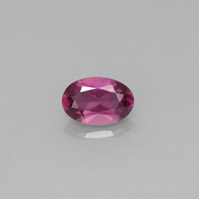 Grenat Rhodolite Rose violacé naturelle Coupe ovale, 0.66 ct, VVS-VS