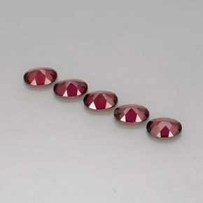 Achetez naturel ct rouge grenat rhodolite gems, coupe ovale, en provenance mozambique chez gemselect. en stock, livraison internationale!