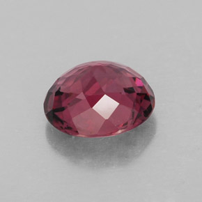 Grenat Rhodolite Rouge framboises naturelle Coupe ovale, 1.38 ct, VVS