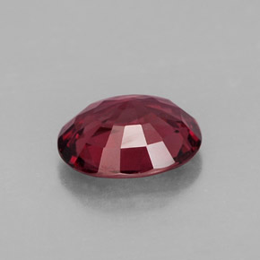 Grenat Rhodolite Rouge framboises naturelle Coupe ovale, 1.95 ct, VS