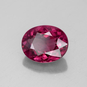 Grenat rhodolite rouge naturelle coupe ovale, 3,06 ct, VS