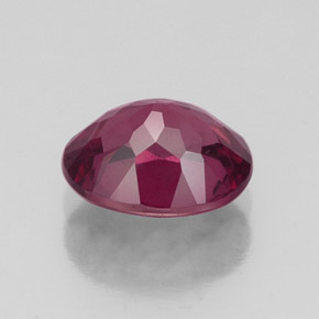 Grenat rhodolite rouge naturelle coupe ovale, 1,95 ct, VS