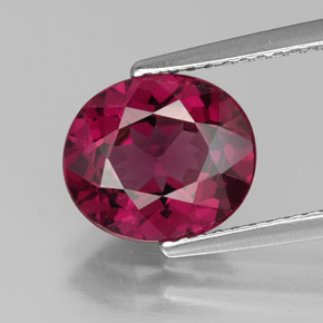 Grenat Rhodolite Rouge framboises naturelle Coupe ovale, 2.90 ct, VS