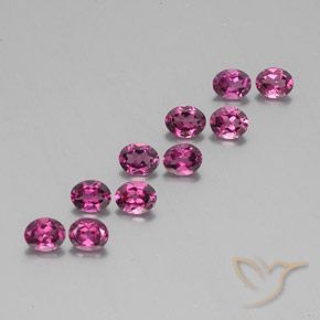 Achetez naturel 3.79ct Violet rougeâtre Grenat Rhodolite gems, Coupe ovale, En provenance Mozambique chez GemSelect. En stock, livraison internationale!