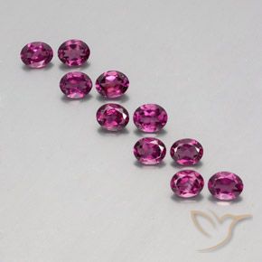 Achetez naturel 4.08ct Violet rougeâtre Grenat Rhodolite gems, Coupe ovale, En provenance Mozambique chez GemSelect. En stock, livraison internationale!