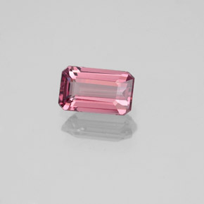Grenat rhodolite rouge naturelle taille émeraude, 0,76 ct, VVS