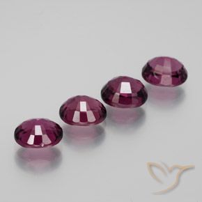 Shop natural 4.72ct Rouge Rapberry Grenat Rhodolite gems, ovale, from Mozambique at GemSelect. In stock, global shipping!