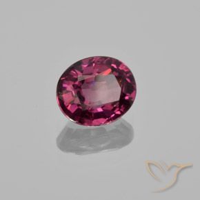 Grenat Rhodolite Pourpre moyen-foncé naturelle ovale, 1.37 ct, VS