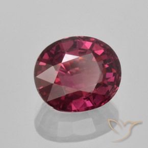Grenat Rhodolite Pourpre moyen naturelle ovale, 1.86 ct, VS