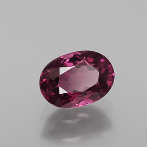 Grenat rhodolite rouge framboise naturelle coupe ovale, 0,87 ct, VVS