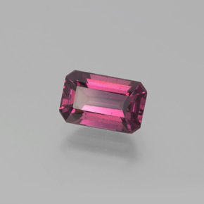 Grenat Rhodolite Rouge framboises naturelle Taille émeraude, 1.68 ct, VS