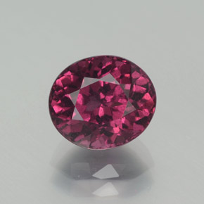 Grenat Rhodolite Rouge framboises naturelle Coupe ovale, 2.73 ct, VS