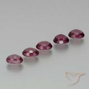 Shop natural 5.52ct Pourpre moyen Grenat rhodolite gems, ovale, from Tanzanie at GemSelect. In stock, global shipping!