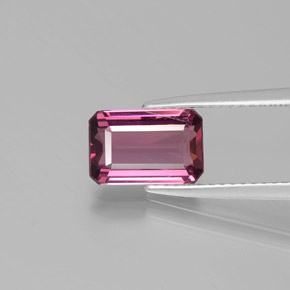Grenat rhodolite rouge naturelle taille émeraude, 2,22 ct, VVS